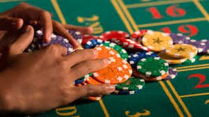 Halaman download aplikasi resmi parlay388 di website